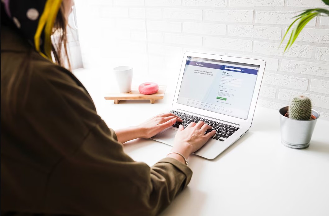 Facebook Ads